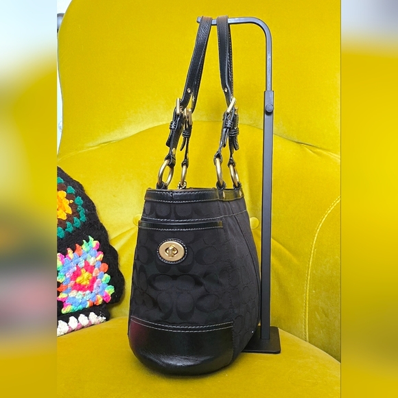 Coach Black Jacquard Gallery Tote Gold Hardware (11658) - Picture 3 of 6